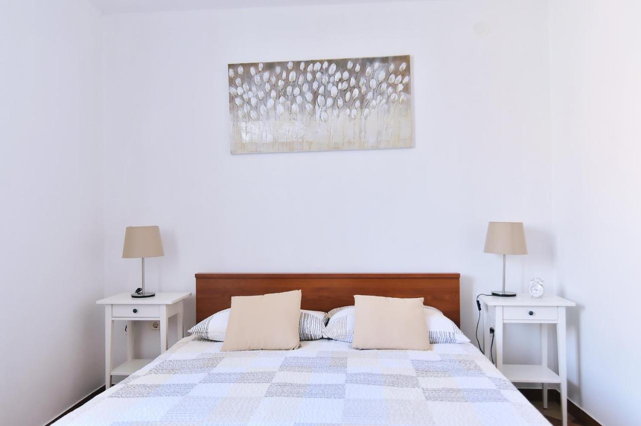 Apartments Luni Baška Exterior foto